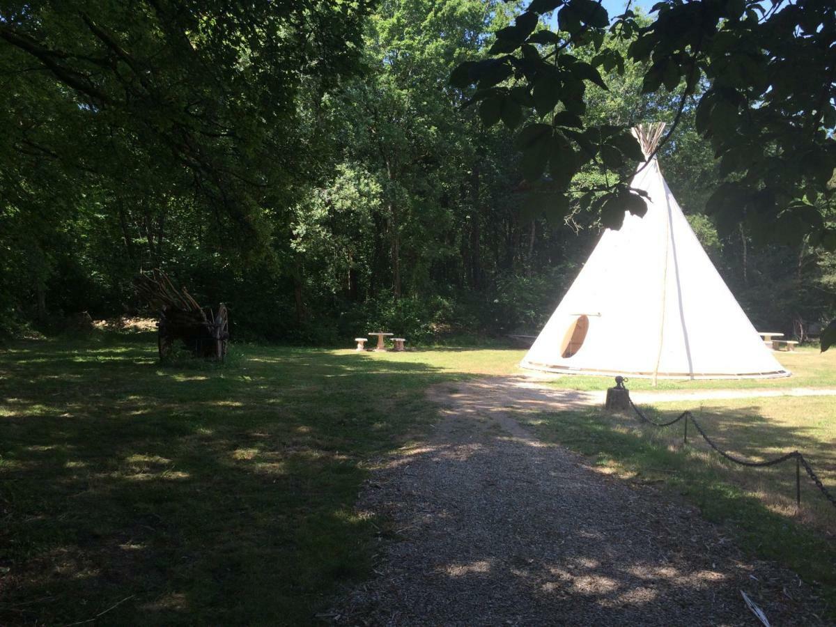 Hôtel TIPI au LOGIS DE L'ESPOIR à Jauldes Extérieur photo